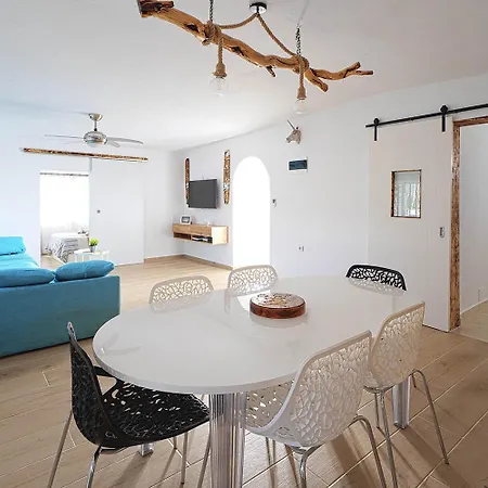 Ferienhaus Narok *